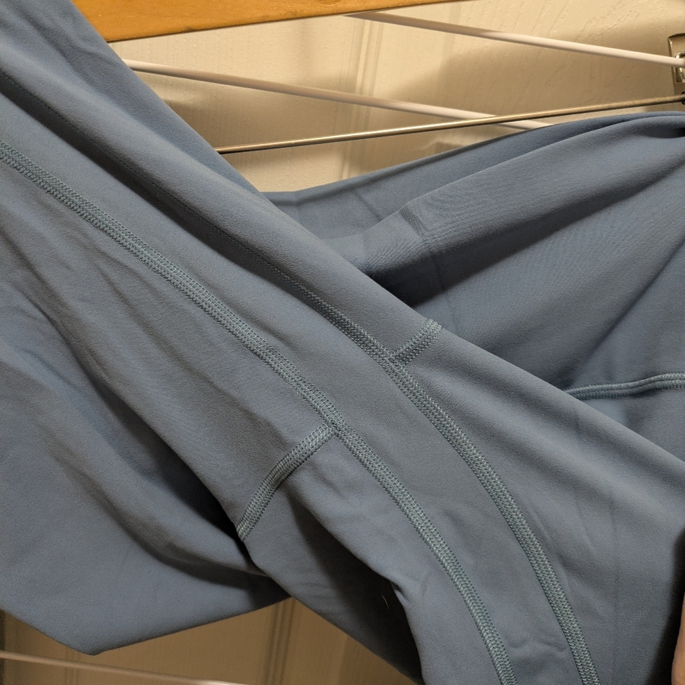 NWT Lululemon Align High-Rise Pant 28" - Picture 3 of 8